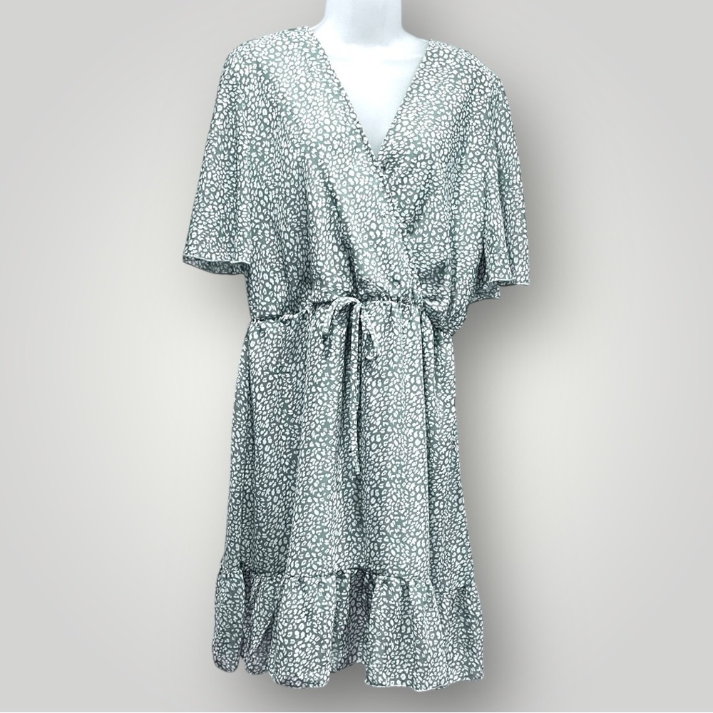 Kirundo Sage/White Midi V-Neck Dress - Picture 16 of 16
